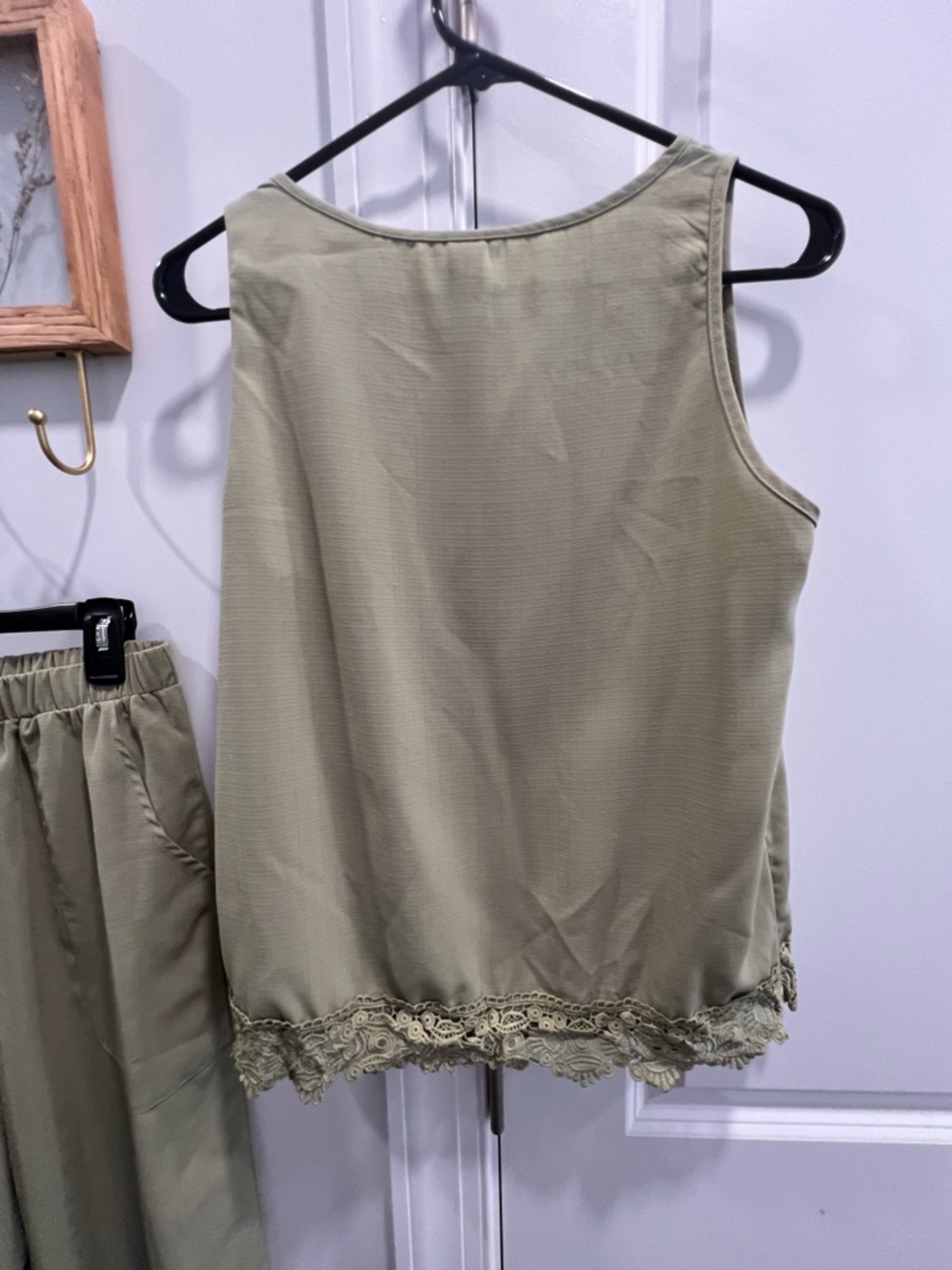 Women’s Wide Leg Pants & Lace-Hem Tank Set in Olive - Picture 3 of 6
